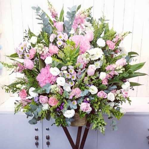 Flower Stand Arrangement For Brilliant Success